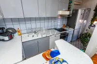 Trosoban stan — Bulevar Nemanjića — fotografija 5