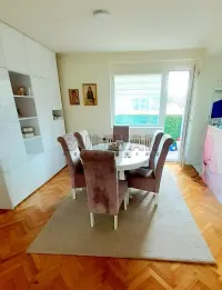Više od tri spavaće sobe stan — Trg Pavla Stojkovića — fotografija 4