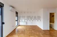 Dvoiposoban stan — Bore Vukmirovića — fotografija 2