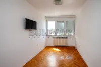 Više od tri spavaće sobe stan — Trg 14. oktobra — fotografija 14