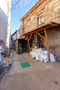 Trosoban stan — Vardarska — fotografija 17
