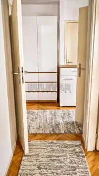 Dvoiposoban stan — Bulevar Nemanjića — fotografija 12