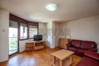Trosoban stan — Stanoja Bunuševca — fotografija 2