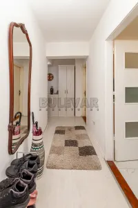 Trosoban stan — Trg Pavla Stojkovića — fotografija 7