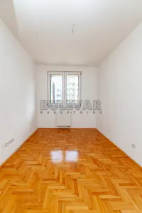 Dvosoban stan — Bulevar Nemanjića — fotografija 4