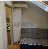 Jednosoban stan — Spasenije Cane Babović — fotografija 7