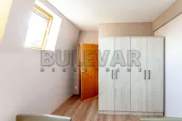 Dvoiposoban stan — Козарачка — fotografija 8