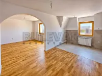 Trosoban stan — Светозара Марковића — fotografija 1