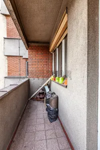 Više od tri spavaće sobe stan — Sinđelićev trg — fotografija 20