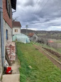 Kuća — Knić — fotografija 22