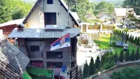 Kuća — Vlasinsko jezero — fotografija 48