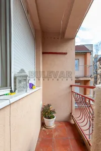 Trosoban stan — Božidarčeva — fotografija 14