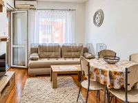 Jednoiposoban stan — Булевар Светог Пантелејмона — fotografija 2