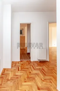 Dvosoban stan — Bulevar Nemanjića — fotografija 6