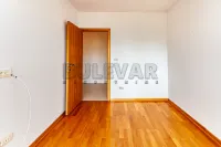 Više od tri spavaće sobe stan — Bulevar Nemanjića — fotografija 15