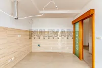 Više od tri spavaće sobe stan — Bulevar Nemanjića — fotografija 5