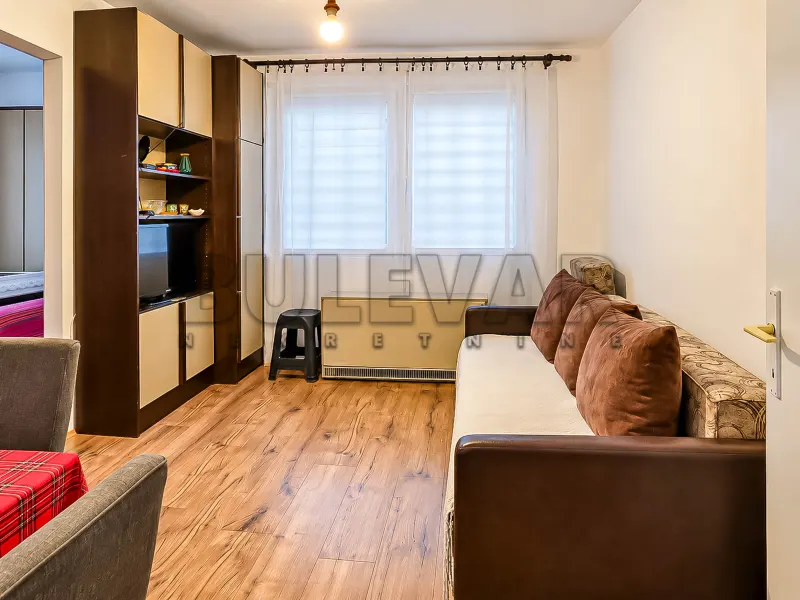 Jednoiposoban stan, Palilula, Niš, Божидарчева