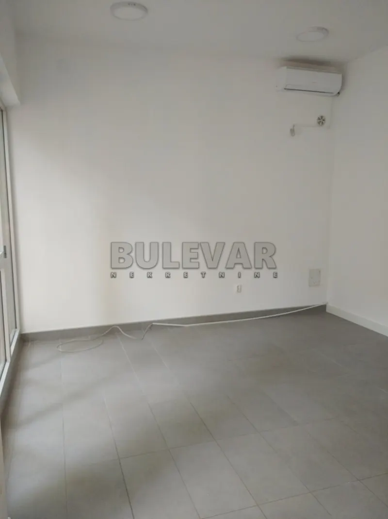 Jednosoban poslovni prostor, Centar, Niš