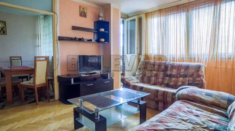 Dvoiposoban stan, Bulevar Nemanjića, Niš