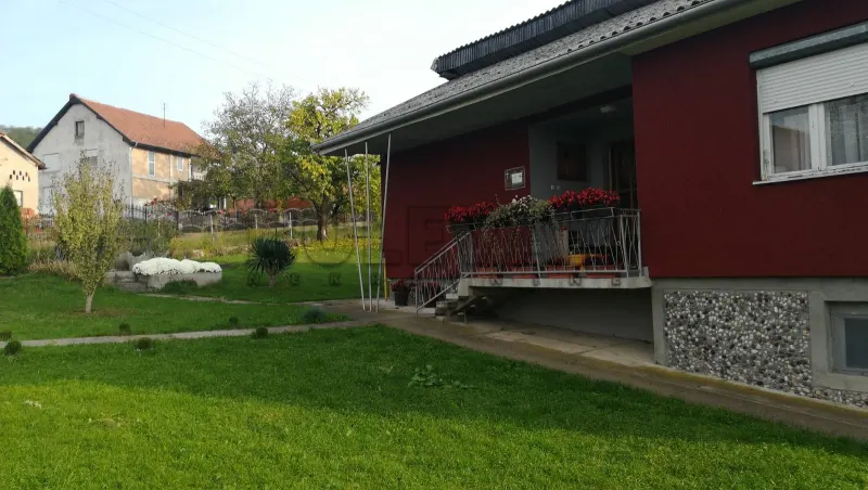 Više od tri spavaće sobe kuća, Stanci, Kruševac