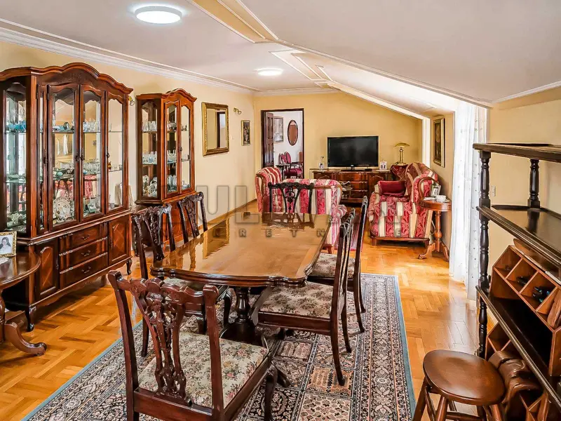 Više od tri spavaće sobe poslovni prostor, Obilićev venac, Niš