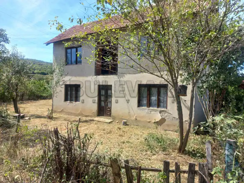 Više od tri spavaće sobe kuća, Centar, Rekovac