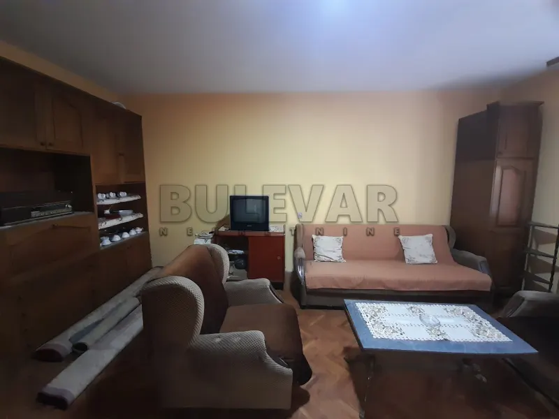 Jednosoban stan, Centar, Niš, Strahinjića Bana