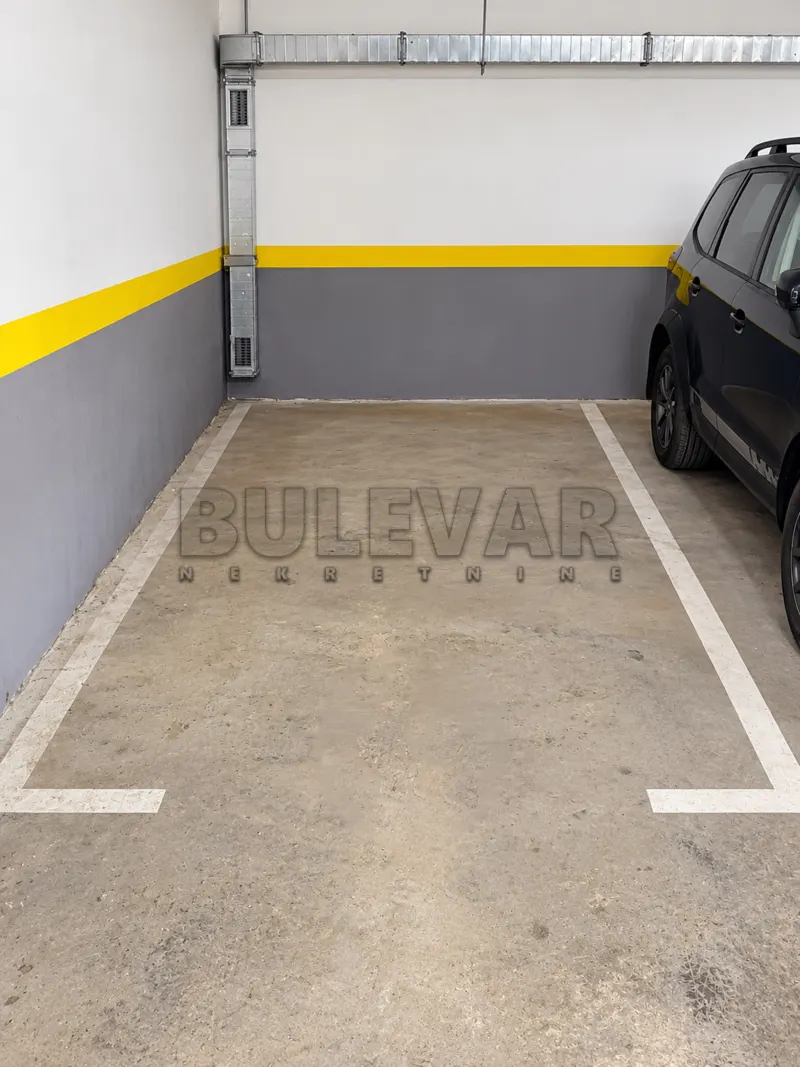 Garaža, Centar, Niš, Цара Душана