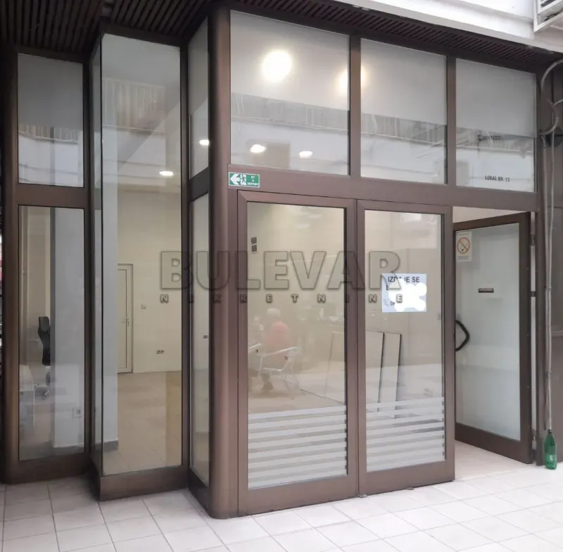 Garsonjera - Studio poslovni prostor, Centar, Niš