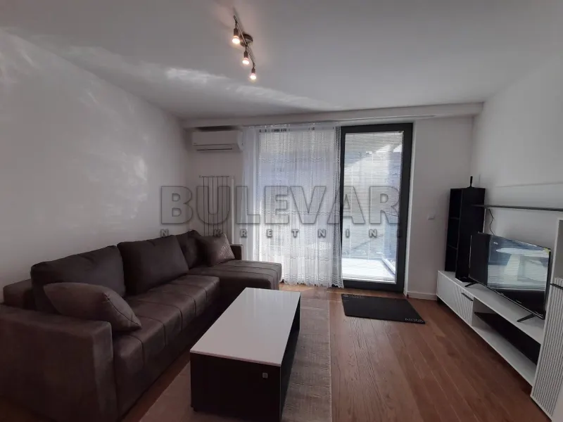 Garsonjera - Studio stan, Bulevar Nemanjića, Niš