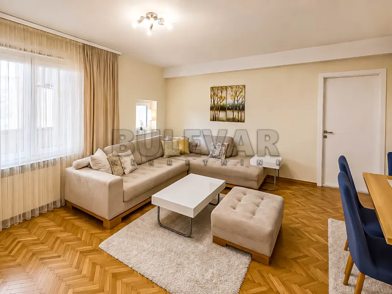 Dvoiposoban stan, Marger, Niš