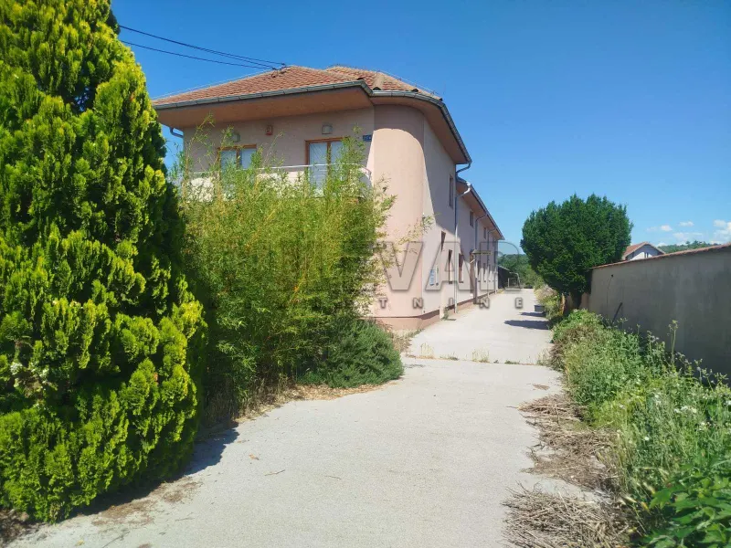 Više od tri spavaće sobe poslovni prostor, Ohridsko Naselje, Leskovac