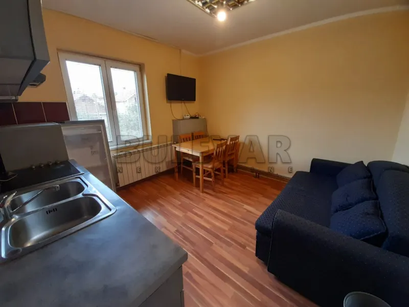 Troiposoban stan, Donja Vrežina, Niš