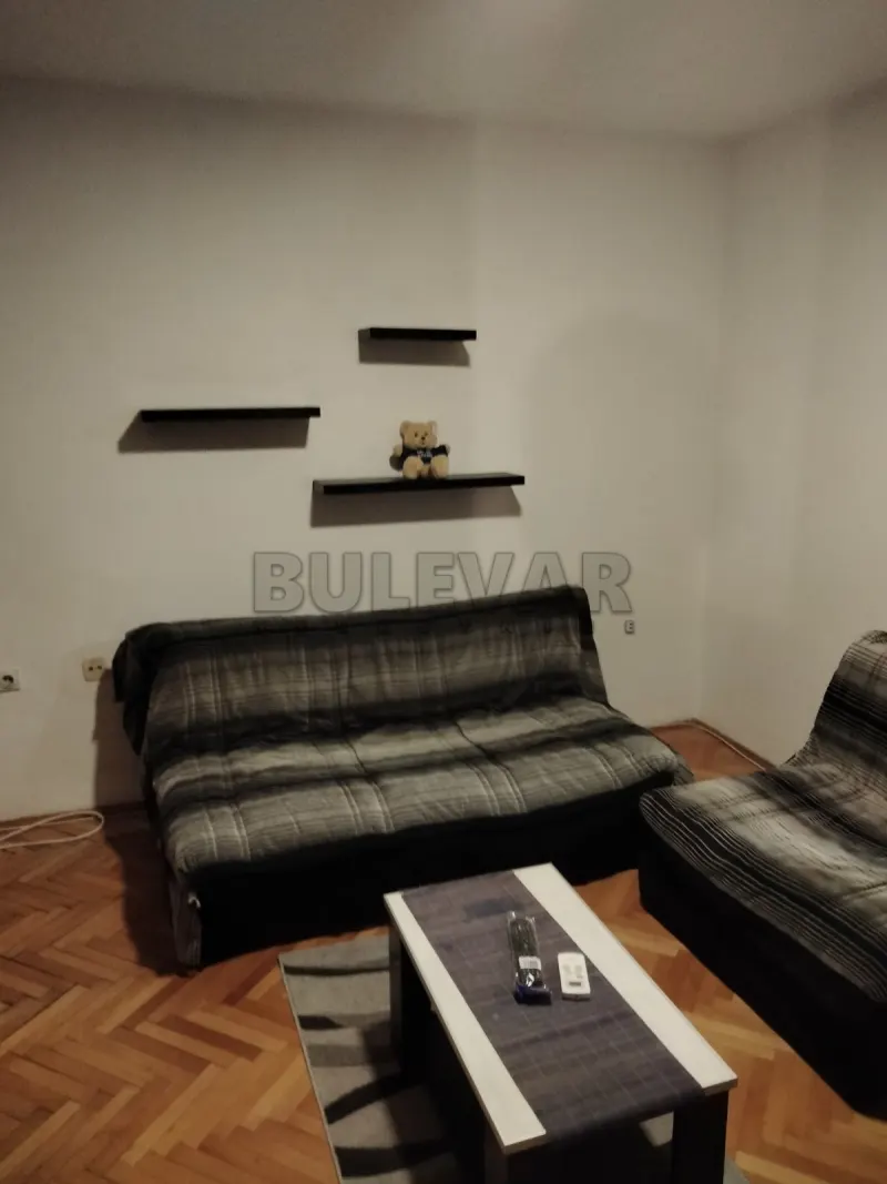 Jednosoban stan, Obilićev venac, Niš