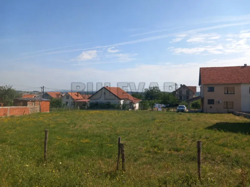 Plac, Denino Brdo, Kragujevac