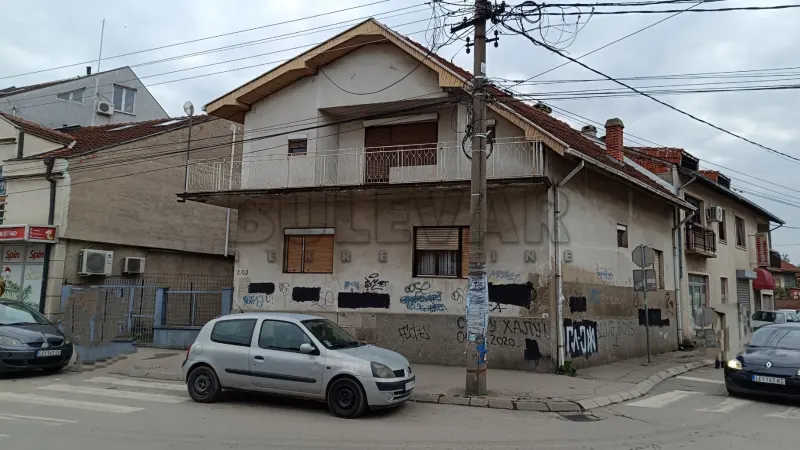 Više od tri spavaće sobe kuća, Suva reka, Leskovac