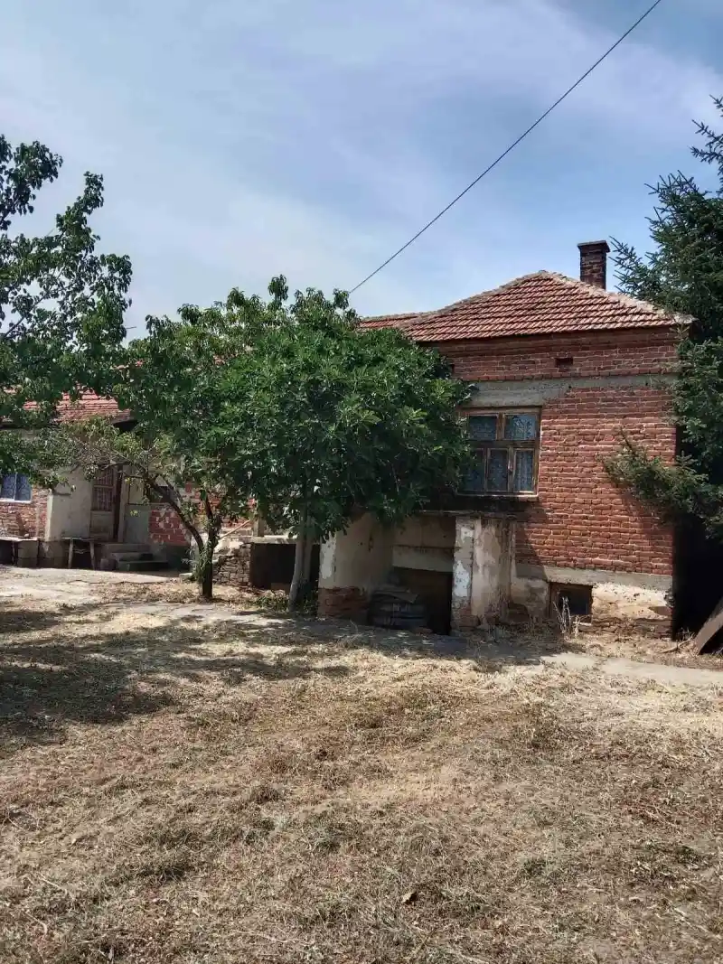 Više od tri spavaće sobe kuća, Merošina, Merošina