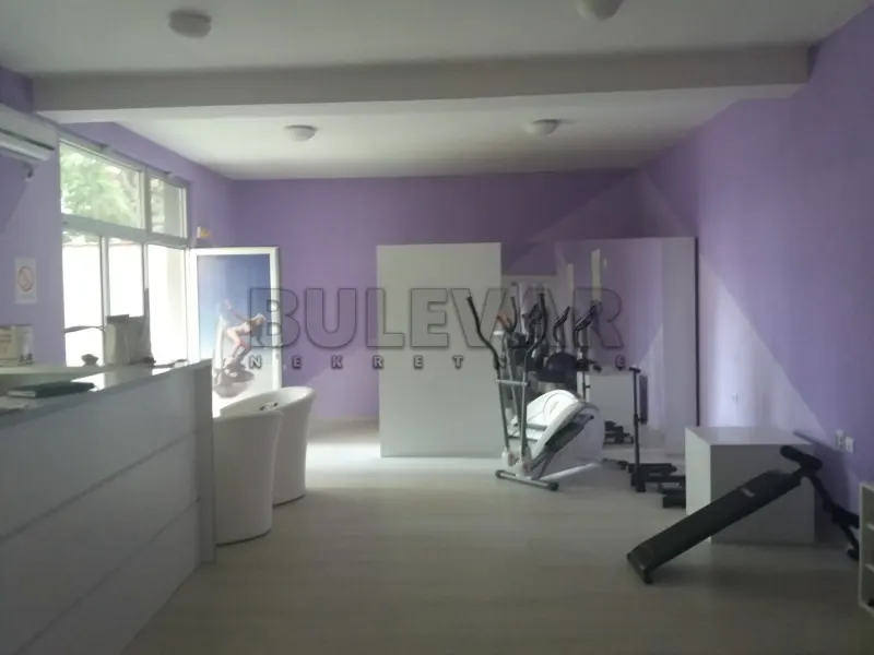 Više od tri spavaće sobe poslovni prostor, Pantelej(Niš), Niš
