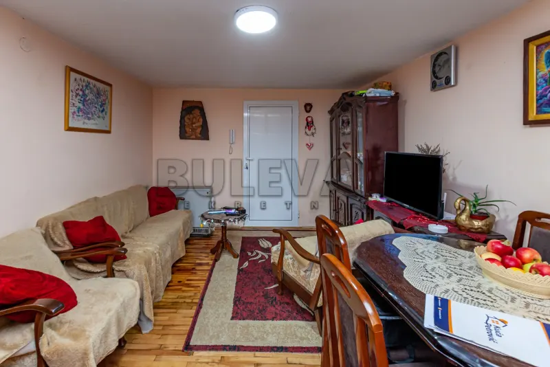 Jednoiposoban stan, Pantelej(Niš), Niš