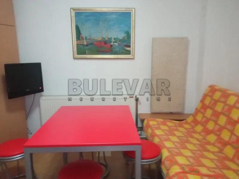 Garsonjera - Studio stan, Durlan, Niš, Kolubarska