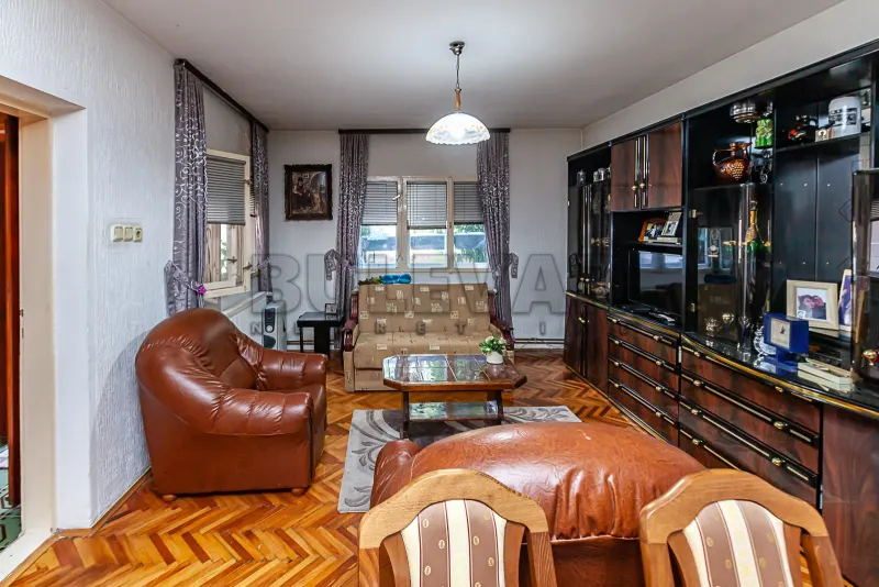 Kuća, Kičevo, Niš