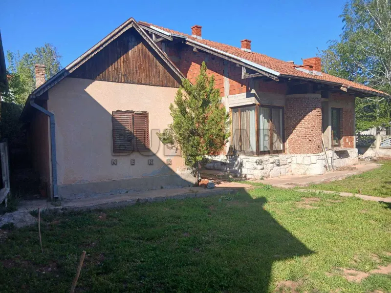 Kuća, Prosek, Niš, Prosek