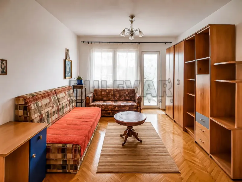 Trosoban stan, Pantelej(Niš), Niš