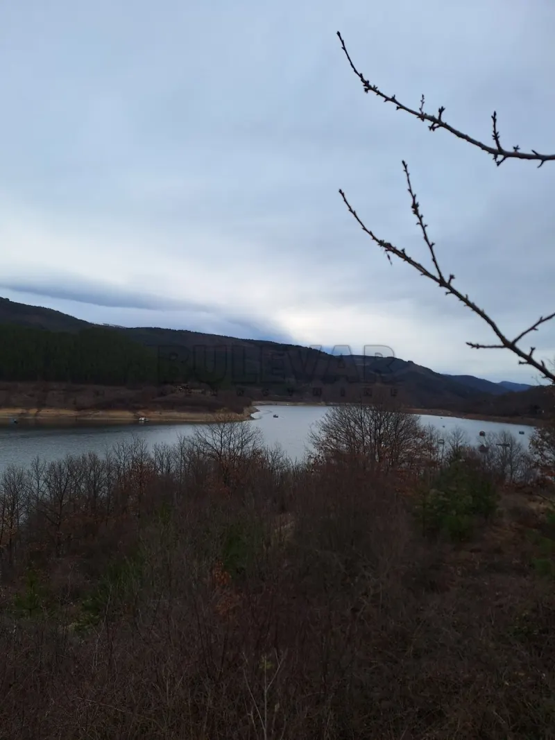 Plac, Zavojsko Jezero, Pirot
