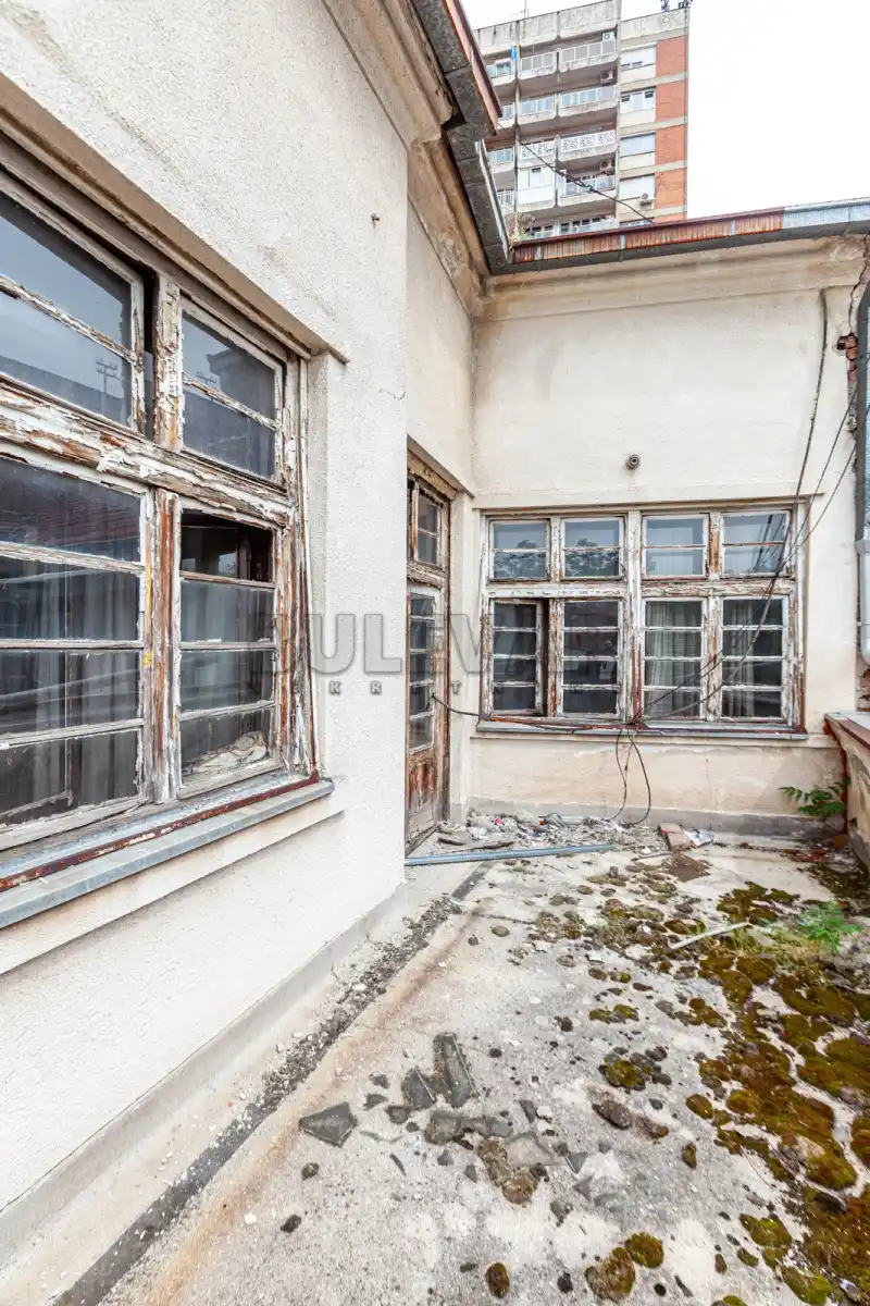 Više od tri spavaće sobe poslovni prostor, Centar, Niš, Obilićev venac