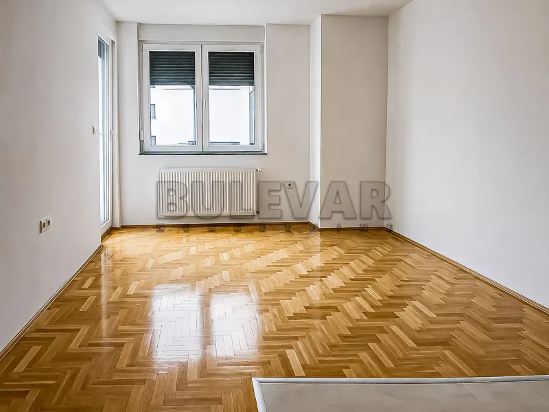 Jednoiposoban stan, Centar, Niš