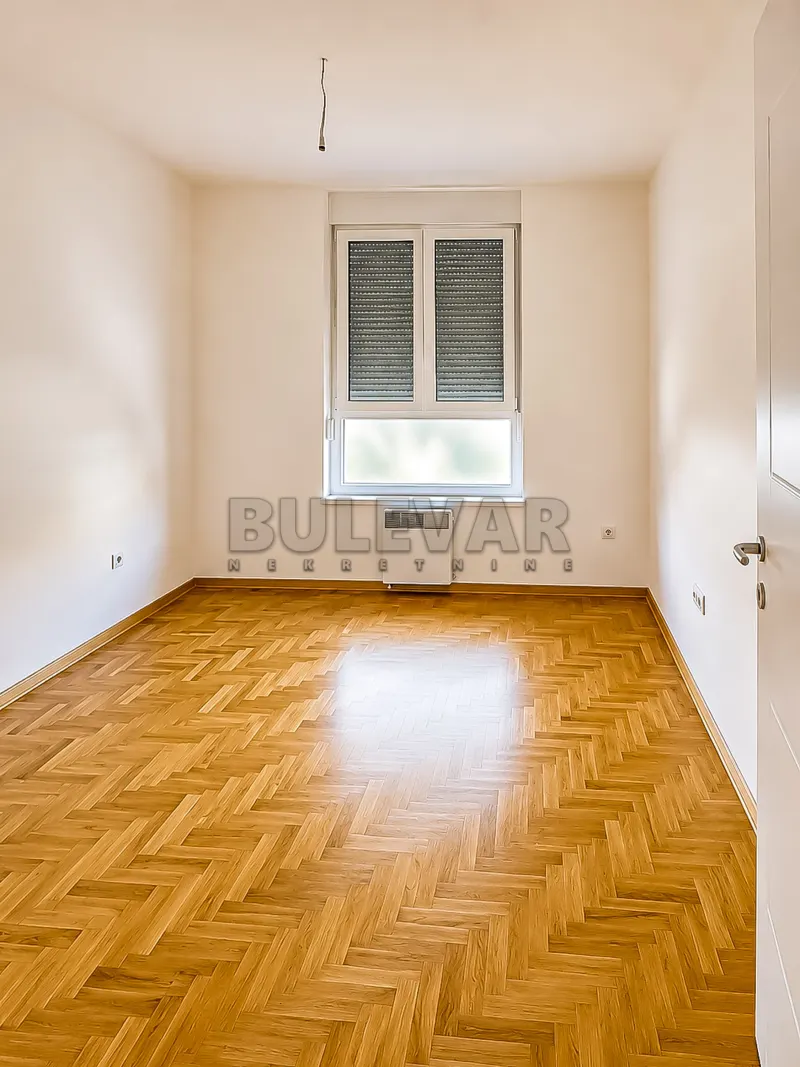 Jednoiposoban poslovni prostor, Pantelej(Niš), Niš