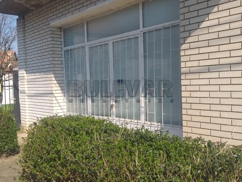Više od tri spavaće sobe poslovni prostor, Donje Medjurovo, Niš