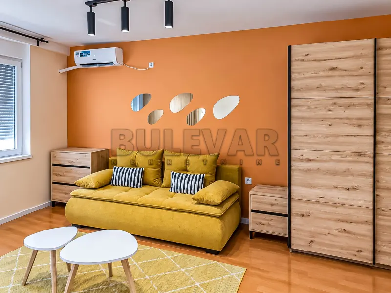 Garsonjera - Studio stan, Ledena stena, Niš