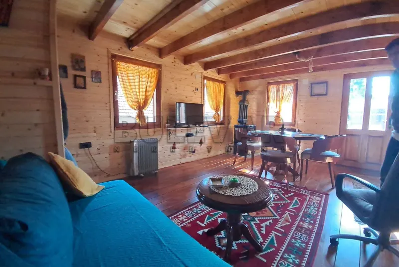 Dvoiposoban kuća, Kravlje, Niš